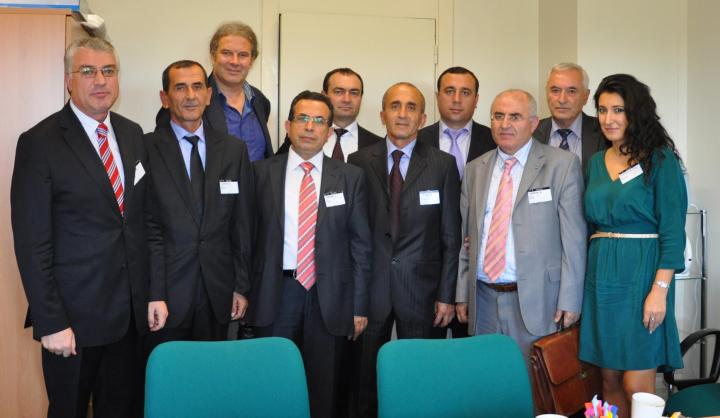 Avrupa’da siyasi parti grupları Ahıska Türklerini dinledi